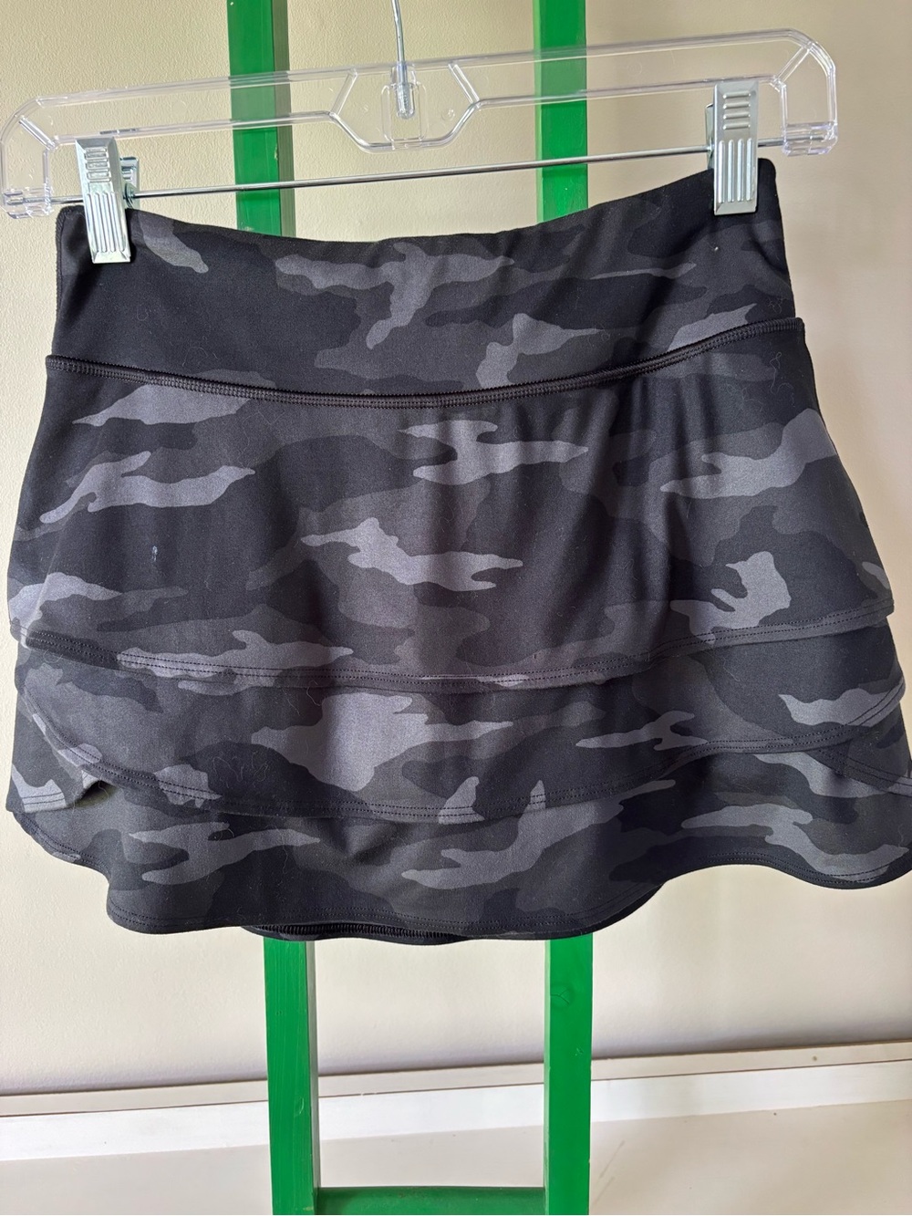 Athleta Black Gray Camo Layered Active Skort